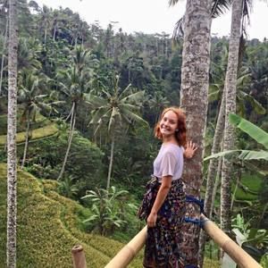 Meet your Posher, Marianne